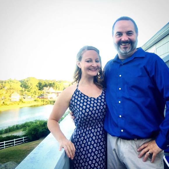 Meet your Posher, Lisa - Picture 1 of 1